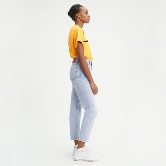 Vintage Levi mom jeans light wash - Picture 10 of 11